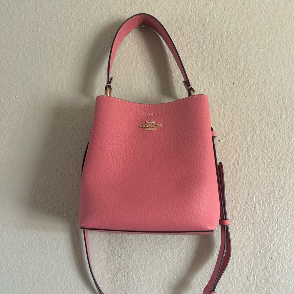 Coach Mollie Bucket Bag 22 – Pink